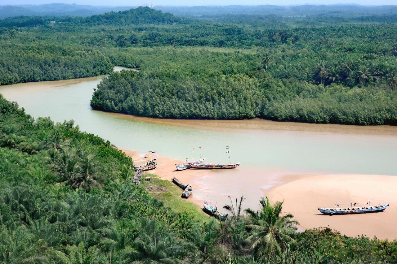 Afro Beach Eco Resort Butre ภายนอก รูปภาพ