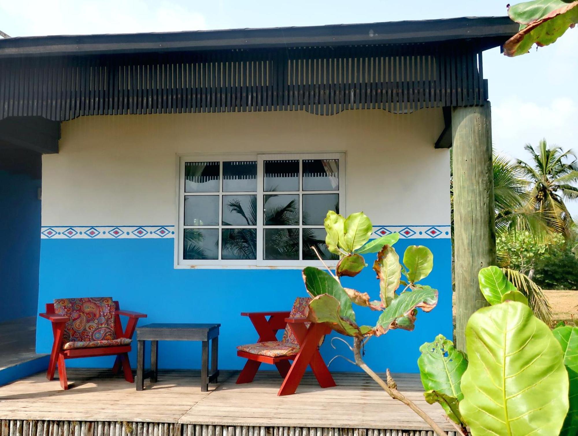 Afro Beach Eco Resort Butre ภายนอก รูปภาพ